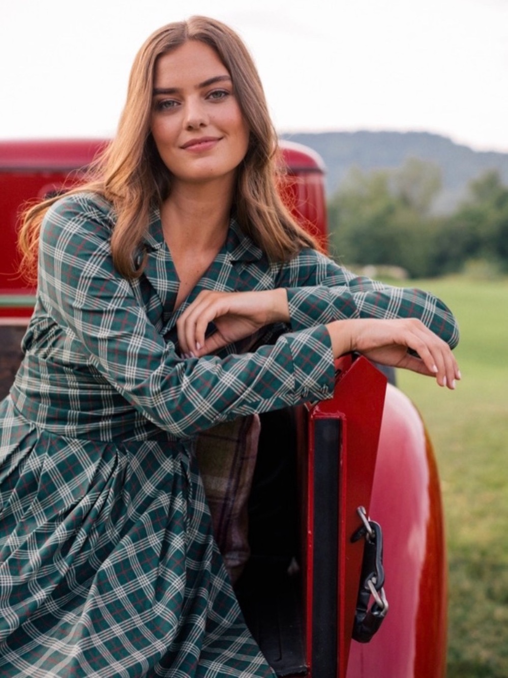 Gal Meets Glam Parker Plaid Long Sleeve Dress Size 6 - Picture 2 of 5